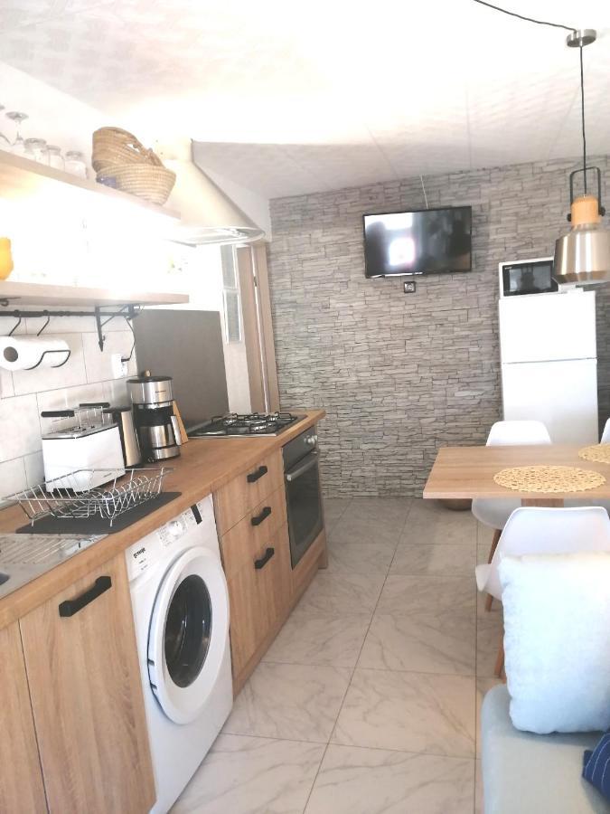 Vila Skalinada Vir Exteriér fotografie